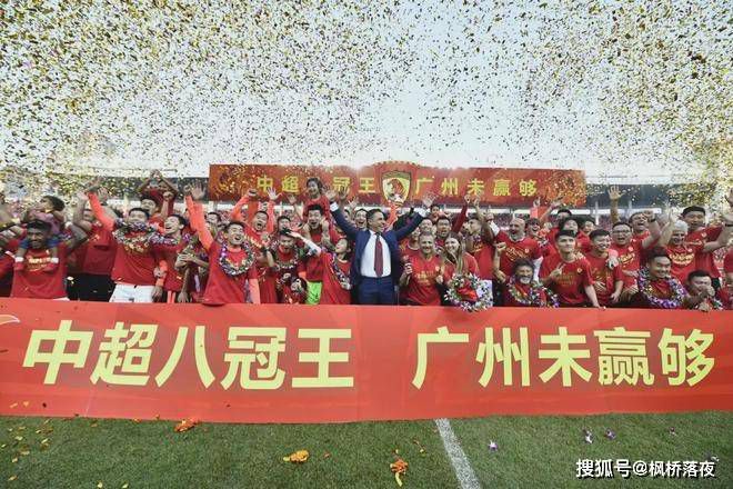 北京时间12月28日03:30，英超联赛第19轮切尔西迎战水晶宫的比赛，上半场古斯托助攻穆德里克推射破门，奥利斯抽射扳平，下半场杰克逊破门被吹，马杜埃凯造点+点射，最终切尔西2-1水晶宫升至第10。